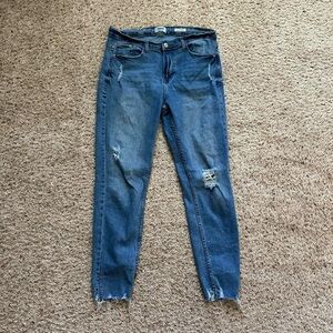 Kensie Jeans Womens the ultimate high-rise distressed skinny jeans, size 10/30￼